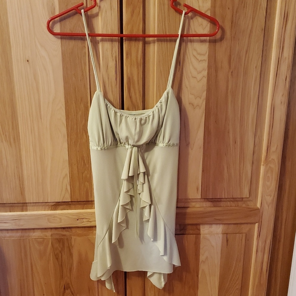 Green Ruffle Front Tank - Picture 2 of 6